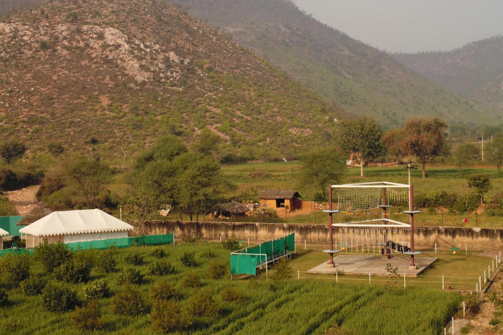 Shivir Aranya - Wilderness Resort Alwar Buitenkant foto