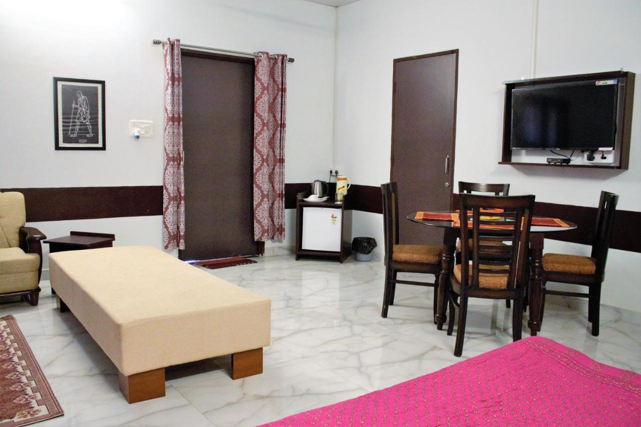 Shivir Aranya - Wilderness Resort Alwar Buitenkant foto