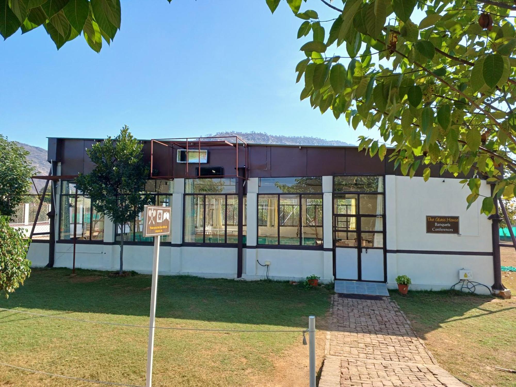 Shivir Aranya - Wilderness Resort Alwar Buitenkant foto