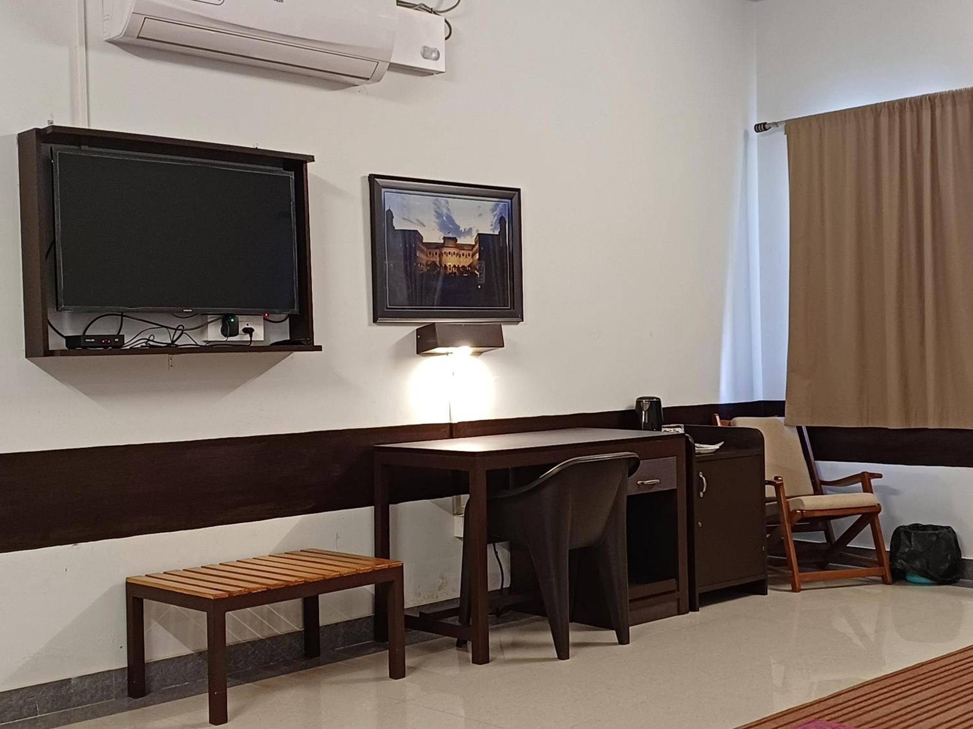 Shivir Aranya - Wilderness Resort Alwar Buitenkant foto